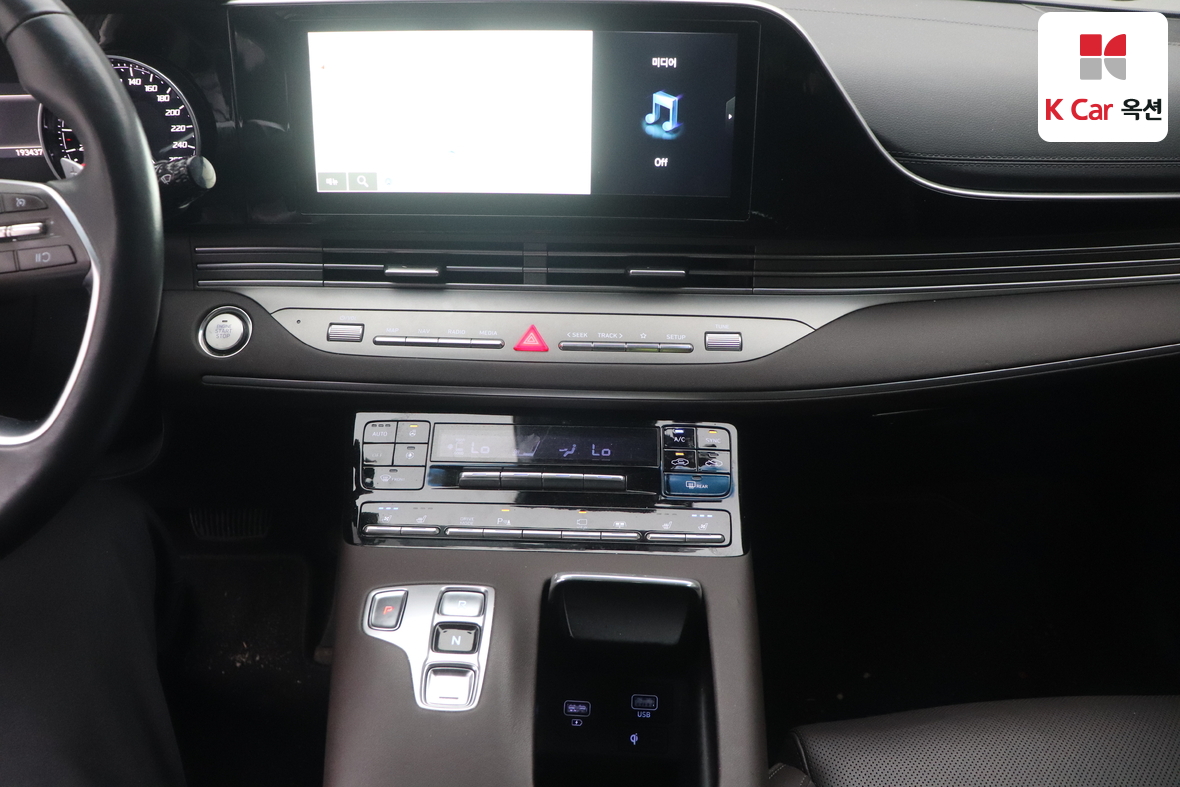 Hyundai Grandeur - 6