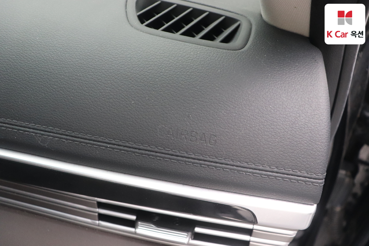 Hyundai Grandeur - 33