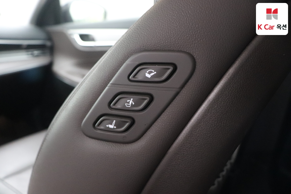 Hyundai Grandeur - 25