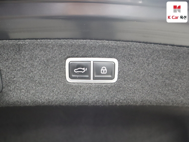 2022 - genesis g90
