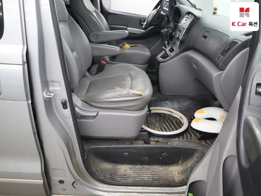 2014 - hyundai grand starex
