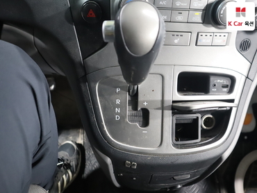2014 - hyundai grand starex