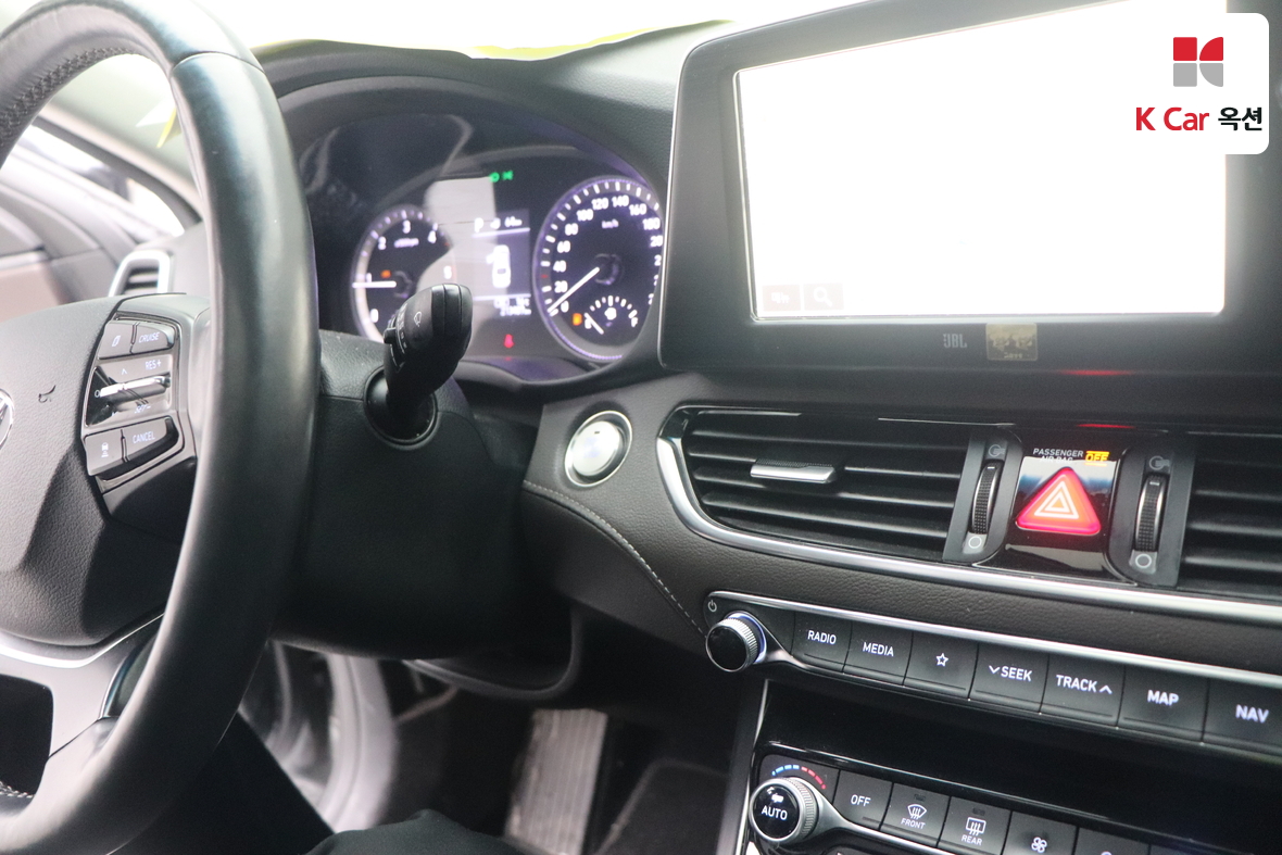 Hyundai AZERA - 11