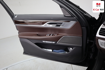 2016 - bmw m7