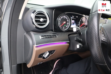 2017 - mercedes-benz e220d