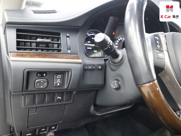 2015 - lexus es300h