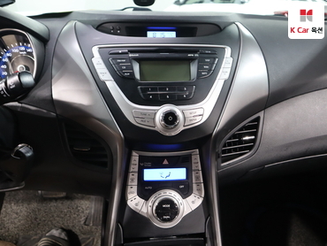 2011 - hyundai avante