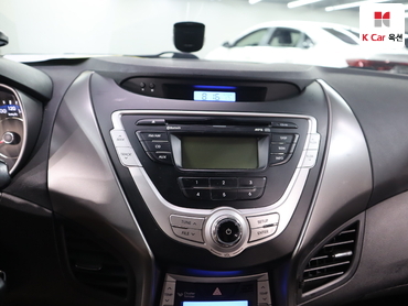 2011 - hyundai avante