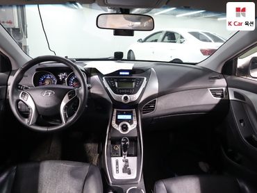 2011 - hyundai avante