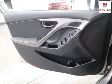 2011 - hyundai avante