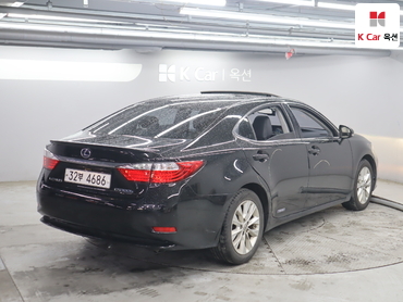 2013 - lexus es300h