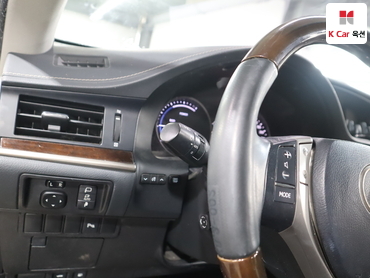 2013 - lexus es300h