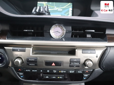 2013 - lexus es300h