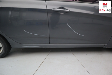 2011 - hyundai accent