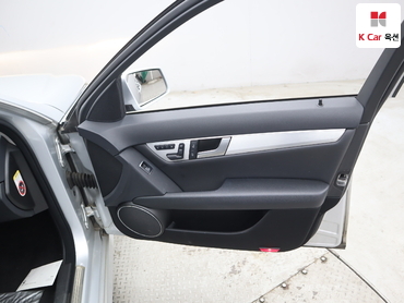 2012 - mercedes-benz c200