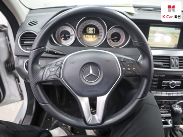 2012 - mercedes-benz c200