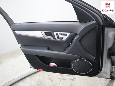2012 - mercedes-benz c200