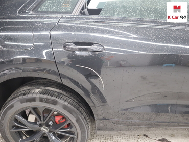 2022 - audi q8