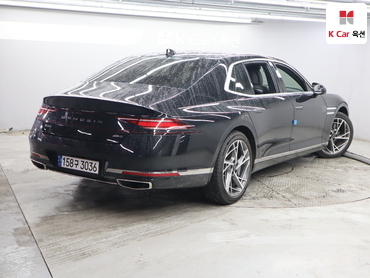2023 - genesis g90
