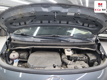 2022 - hyundai staria