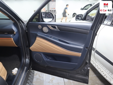 2021 - genesis gv80