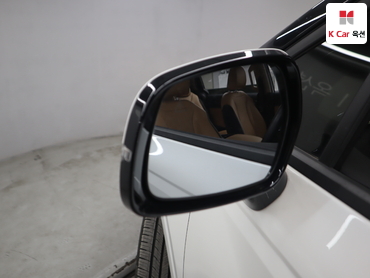 2023 - kia carnival