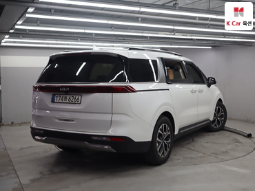 2023 - kia carnival