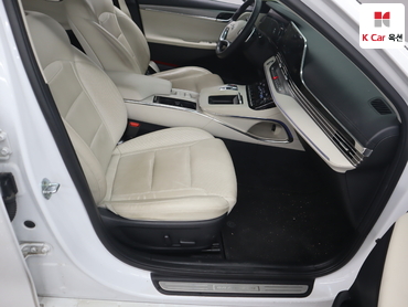 2022 - hyundai grandeur