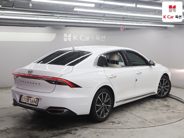 2022 - hyundai grandeur