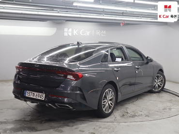 2021 - kia k5
