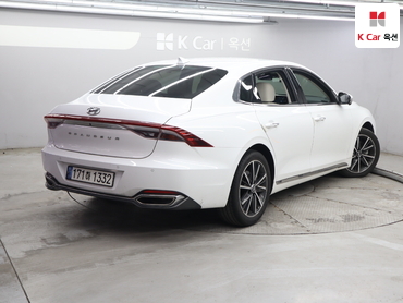 2022 - hyundai grandeur