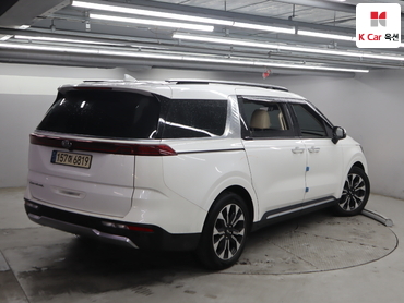 2021 - kia carnival
