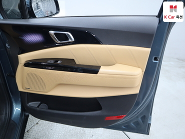 2023 - kia carnival