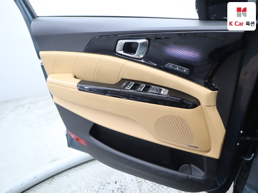 2023 - kia carnival