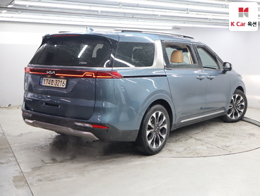 2023 - kia carnival