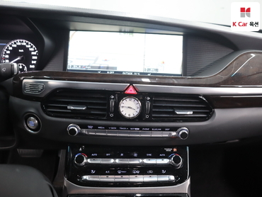 2016 - genesis eq900