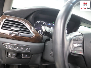 2016 - genesis eq900