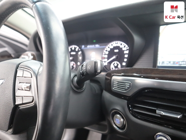 2016 - genesis eq900