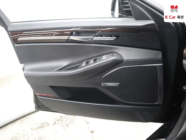 2016 - genesis eq900