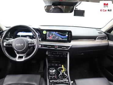 2022 - kia k5