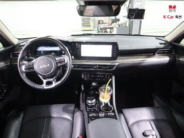 2022 - kia k5
