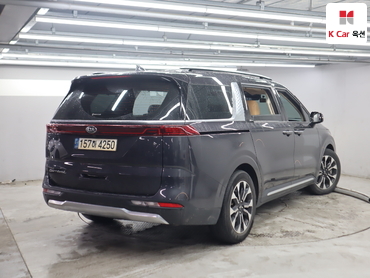 2021 - kia carnival
