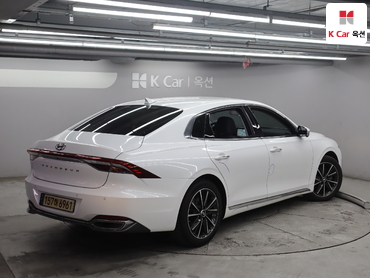 2022 - hyundai grandeur