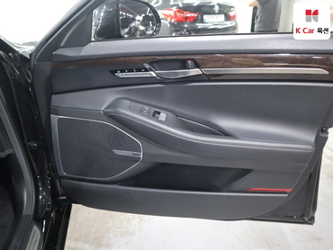 2018 - genesis eq900