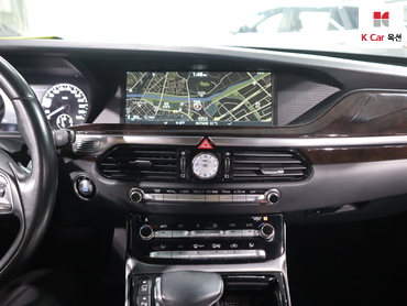2018 - genesis eq900