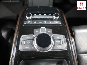 2018 - genesis eq900