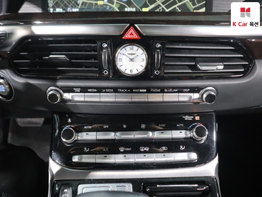2018 - genesis eq900