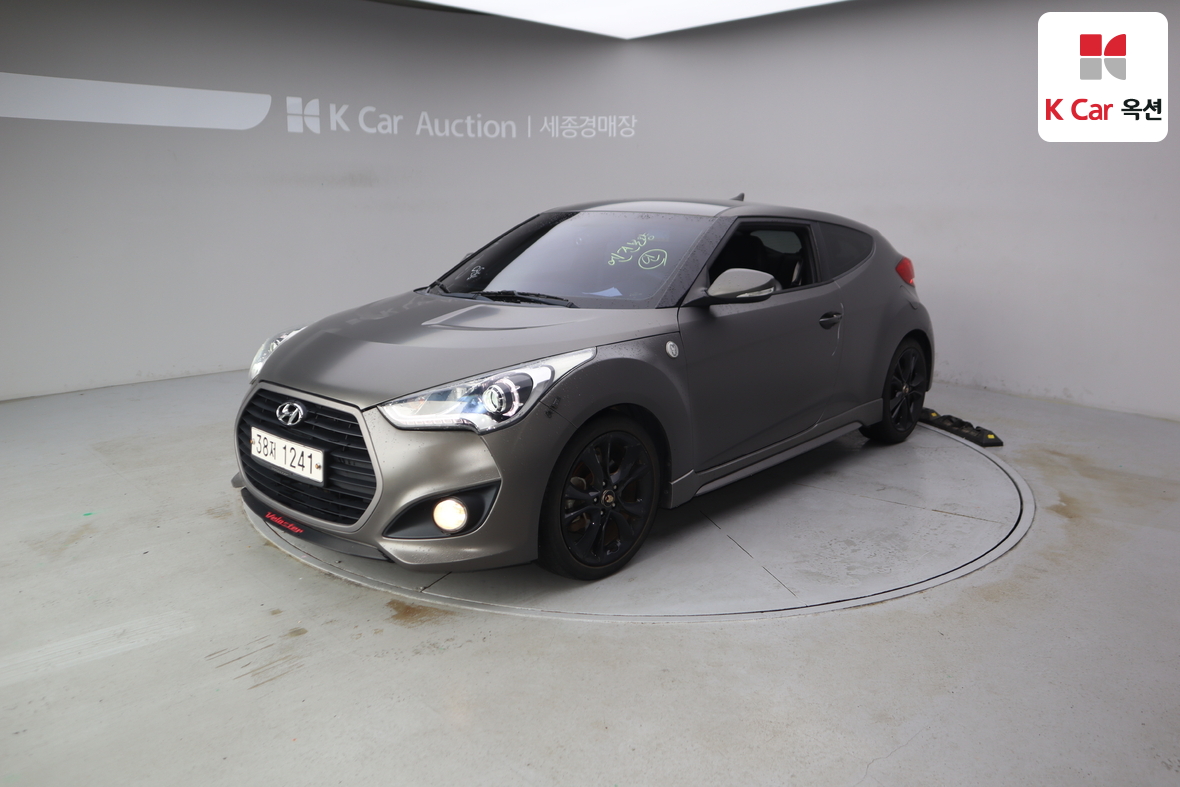 Hyundai Veloster - 1