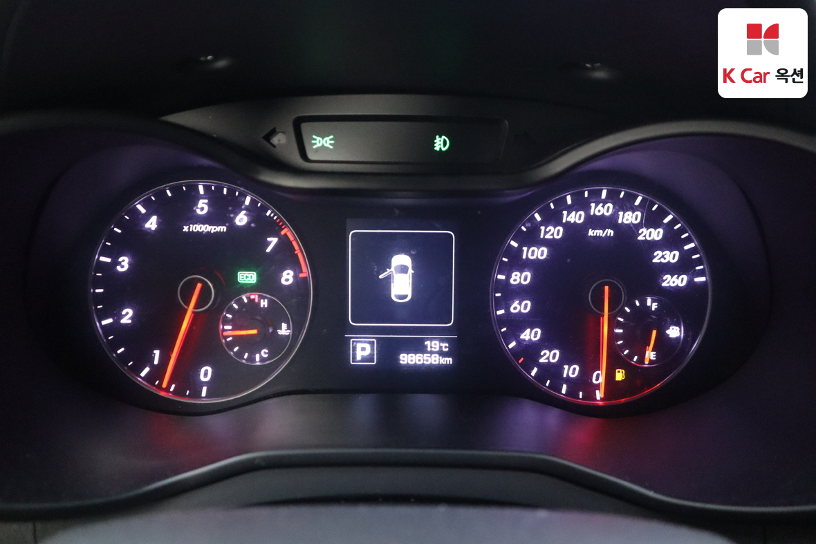 Hyundai Veloster - 5