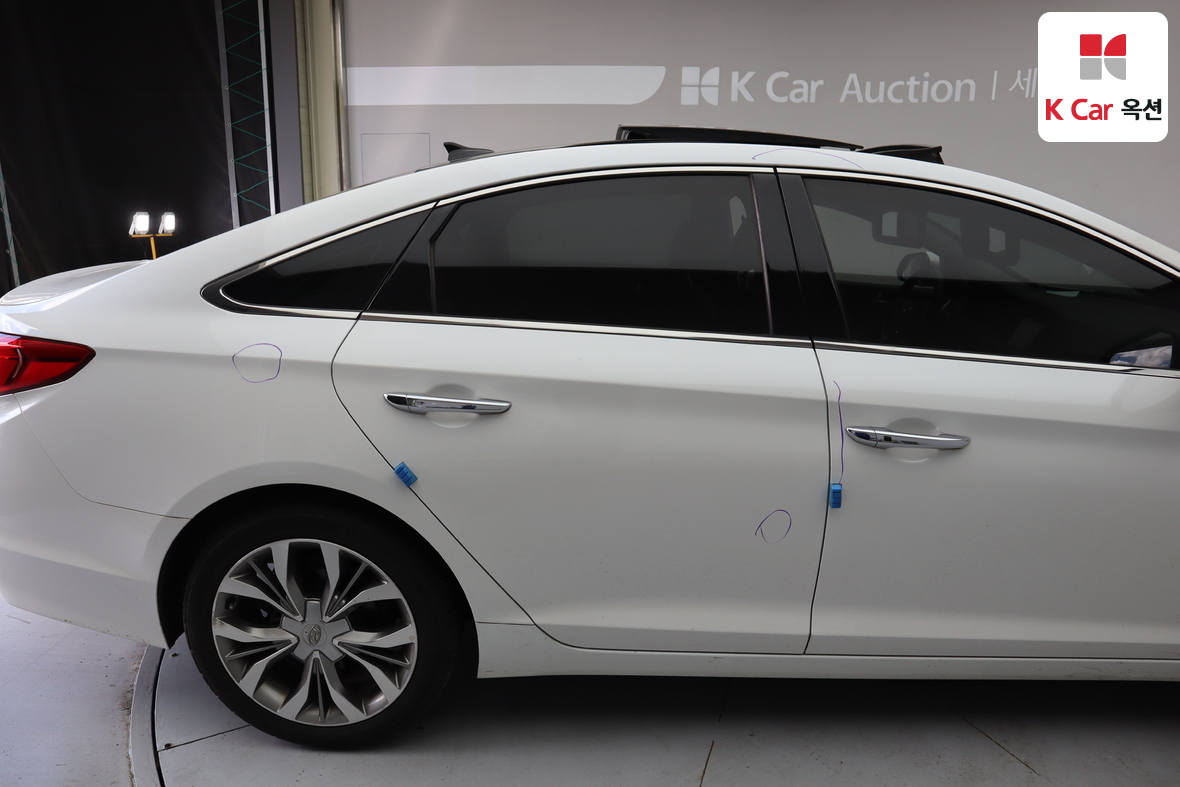 Hyundai Sonata - 40
